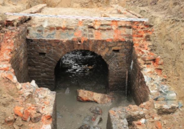 Piwniczka odkopana na budowie metra